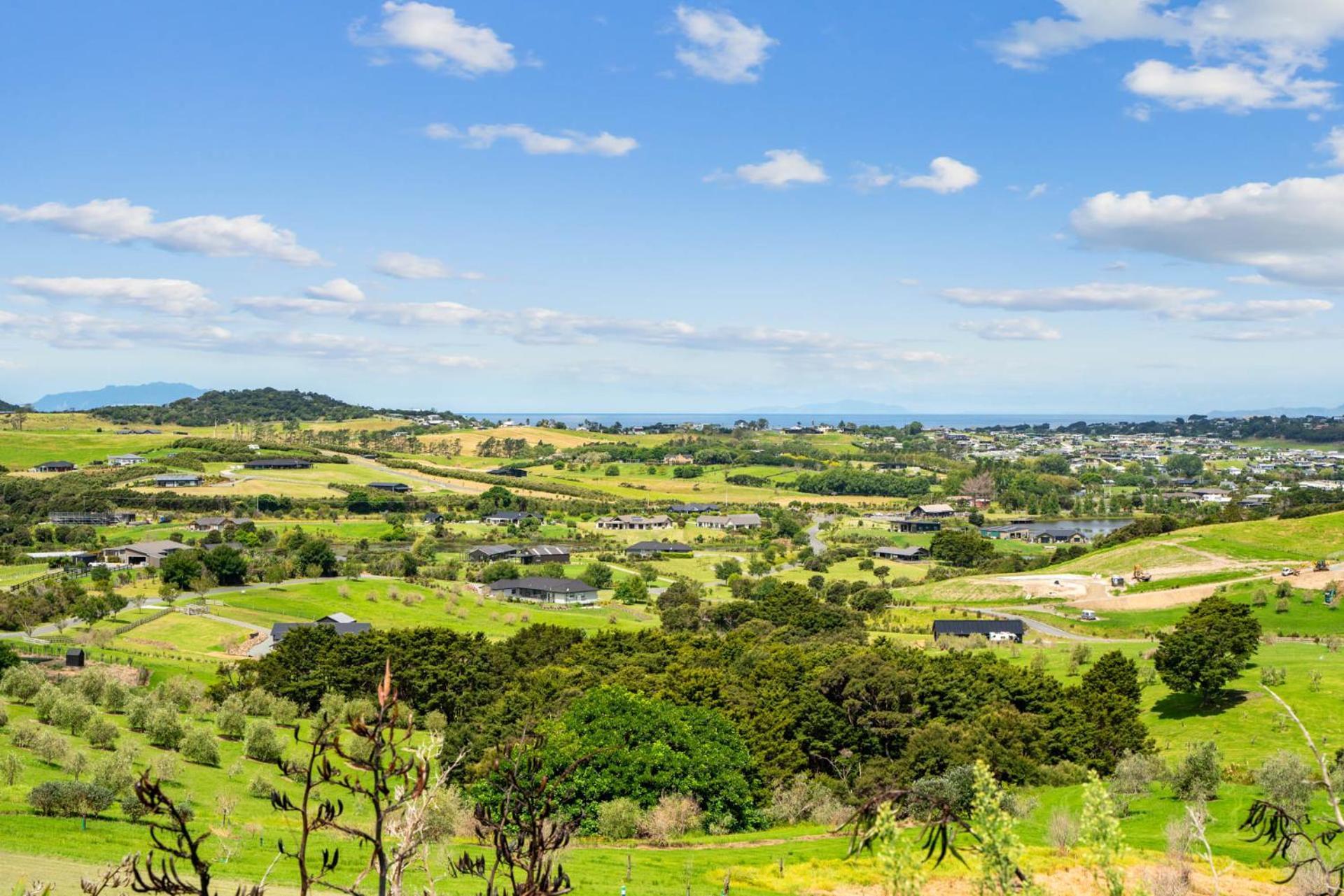 Mangawhai Magic - Mangawhai Heads Holiday Home Exterior photo